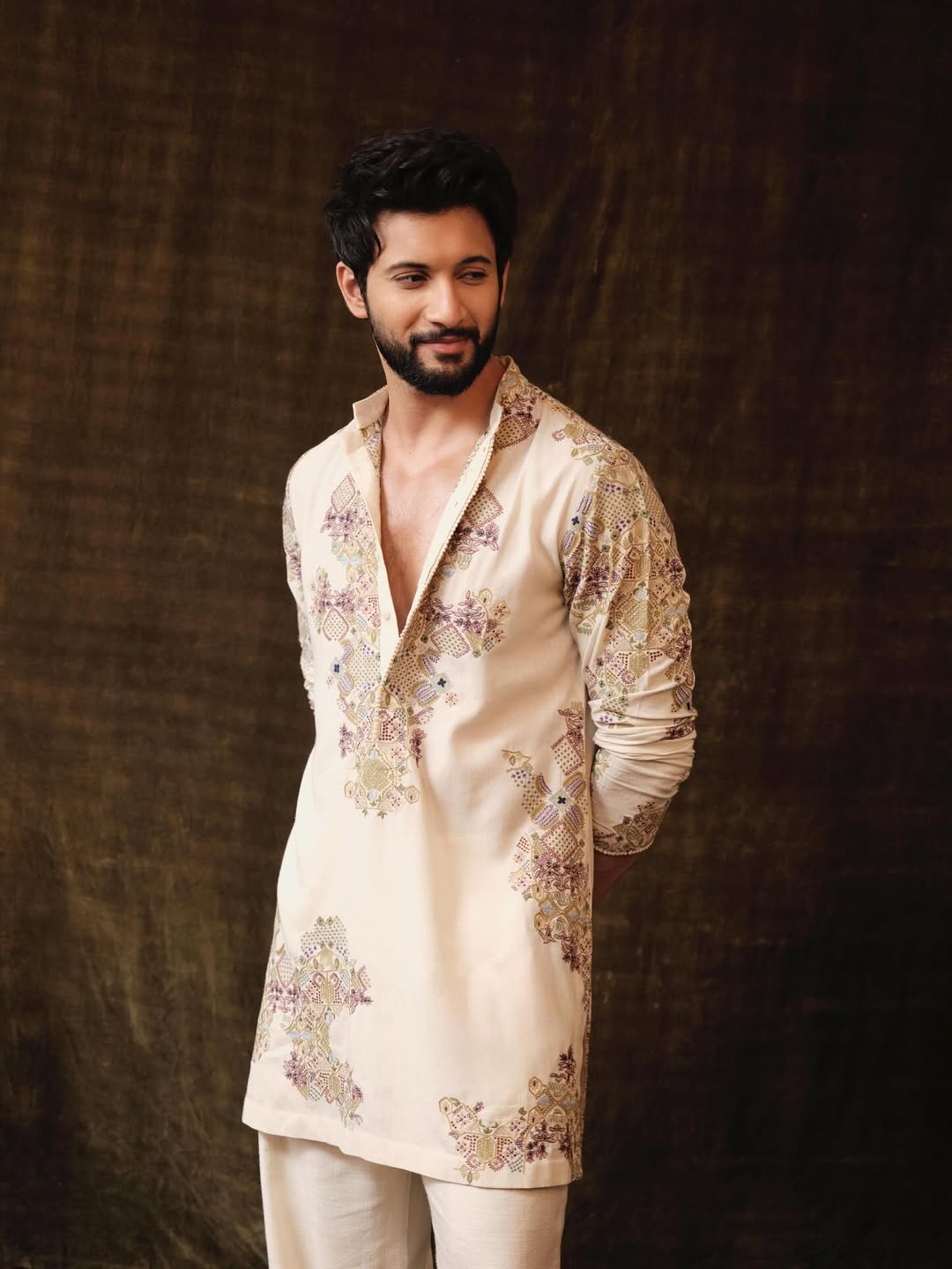 Ivory Embroidered Kurta Pant Set