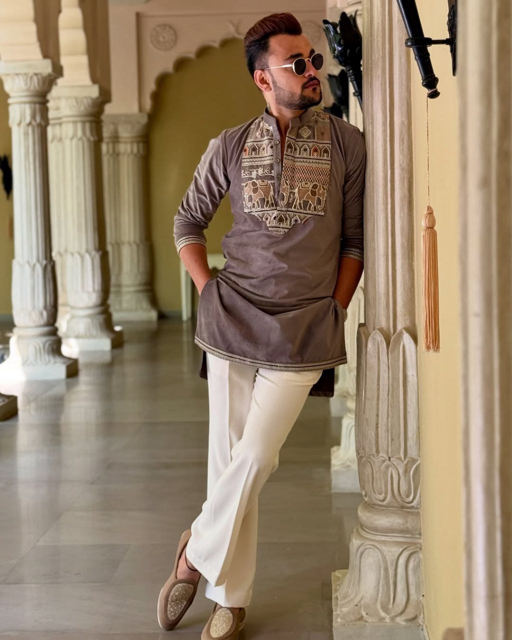 GREY ELEPHANT IRONSIDE KURTA SET WITH EMBROIDERY