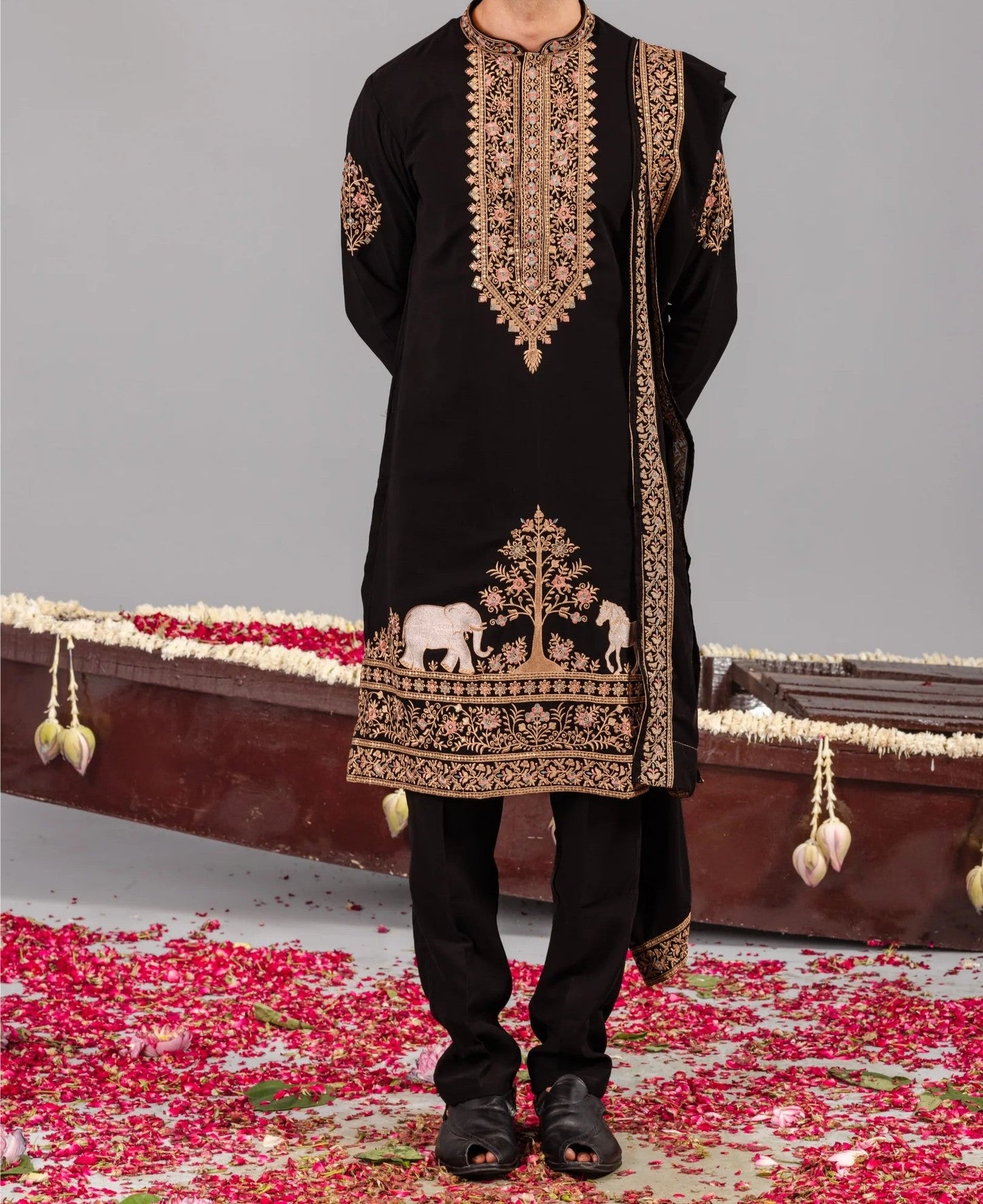 Elvish Yadav Inspired Black Armani Embroidered Kurta Pant with Dupatta