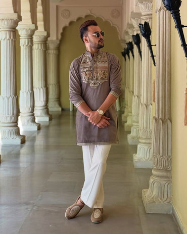 GREY ELEPHANT IRONSIDE KURTA SET WITH EMBROIDERY